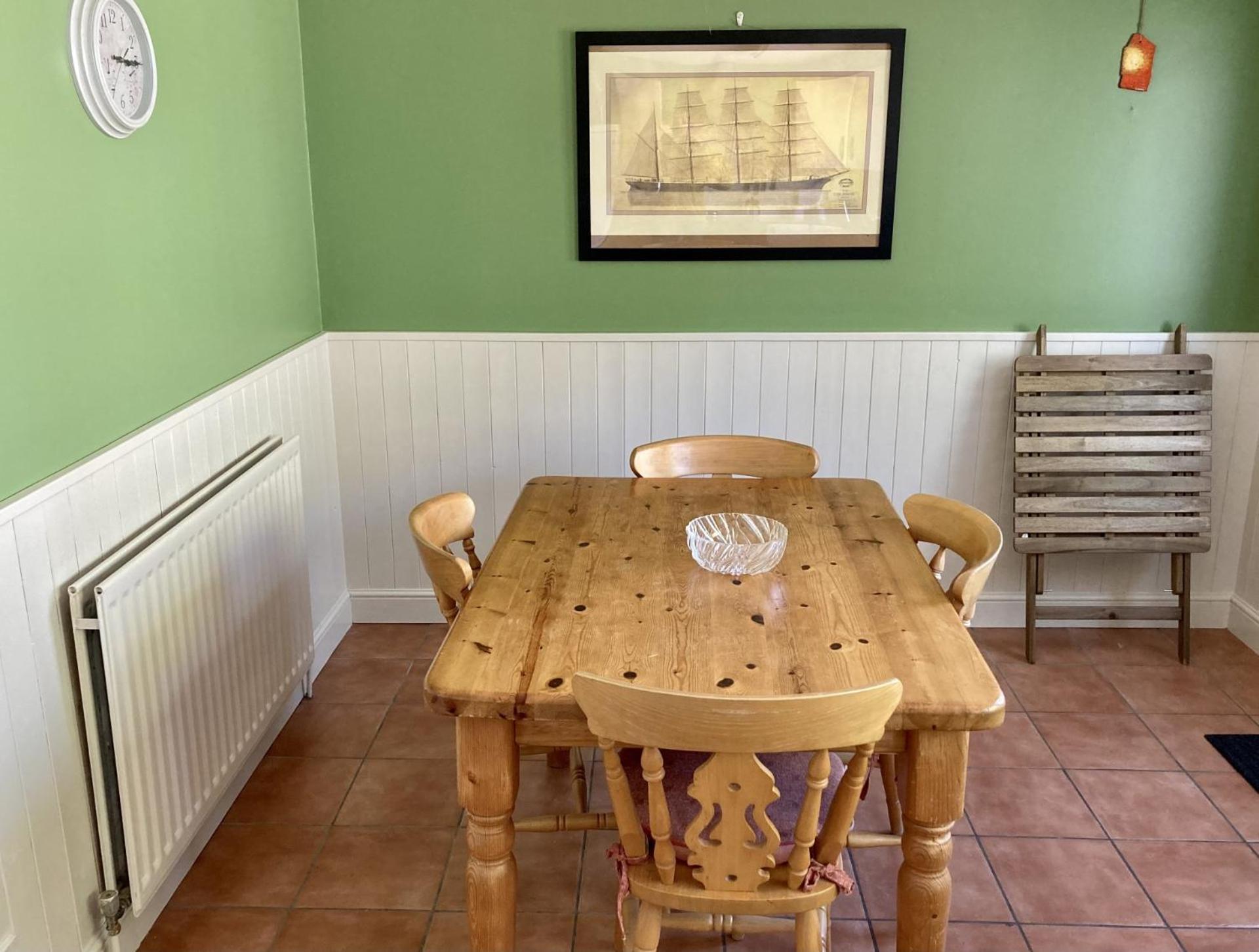 Fairhill Perfect Location With Garden In Holiday home *